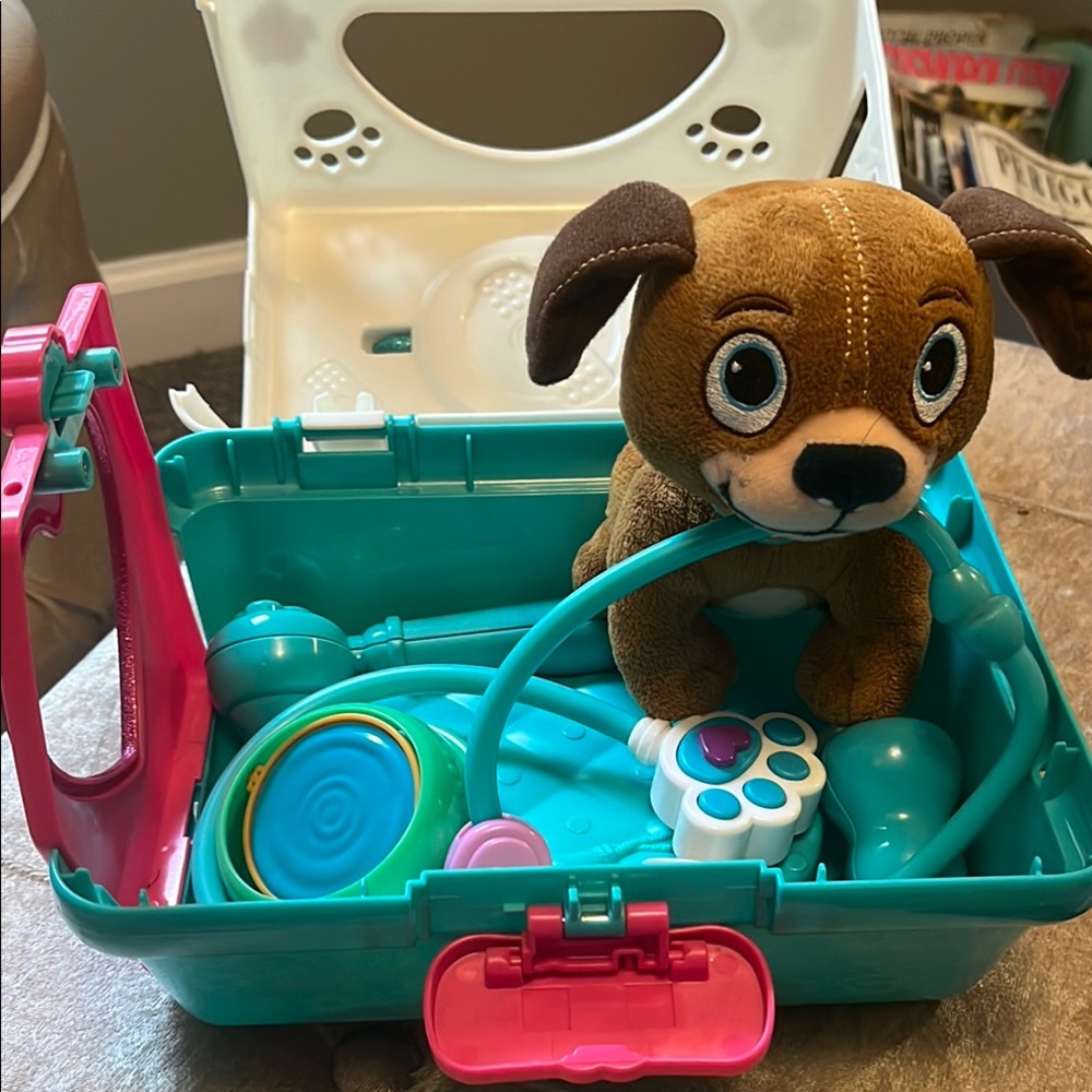 Doc McStuffins Plush Puppy Vet Kit - Teal and Pink